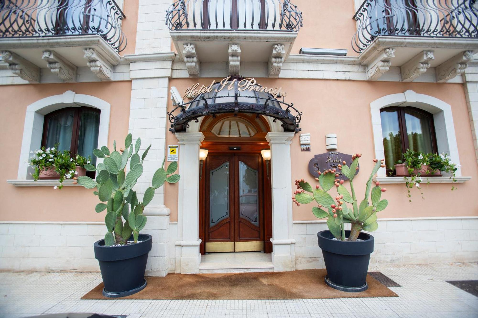 4 Hotel per Coppie vicino al Porto di Milazzo che Vale la Pena